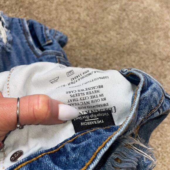 Blank NYC The Barrow Jean shorts denim cut off SZ 28" Vintage High rise short - Picture 9 of 9